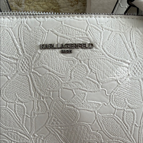 KARL LAGERFELD WHITE BOW FLORAL EMBOSSED BRAND NEW TOTE PURSE - Picture 10 of 11